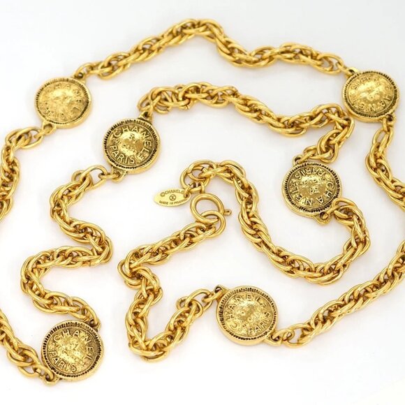 CHANEL CC 31 Rue Cambon Coin Necklace 36" Gold Tone Auth #24590 - Picture 1 of 7